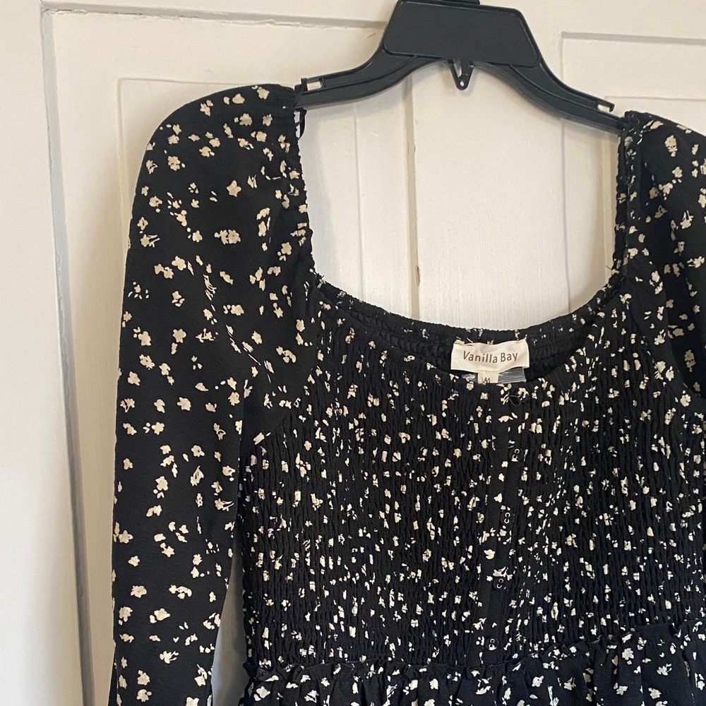 Vanilla Bay Black and White Floral Long Sleeve Dress